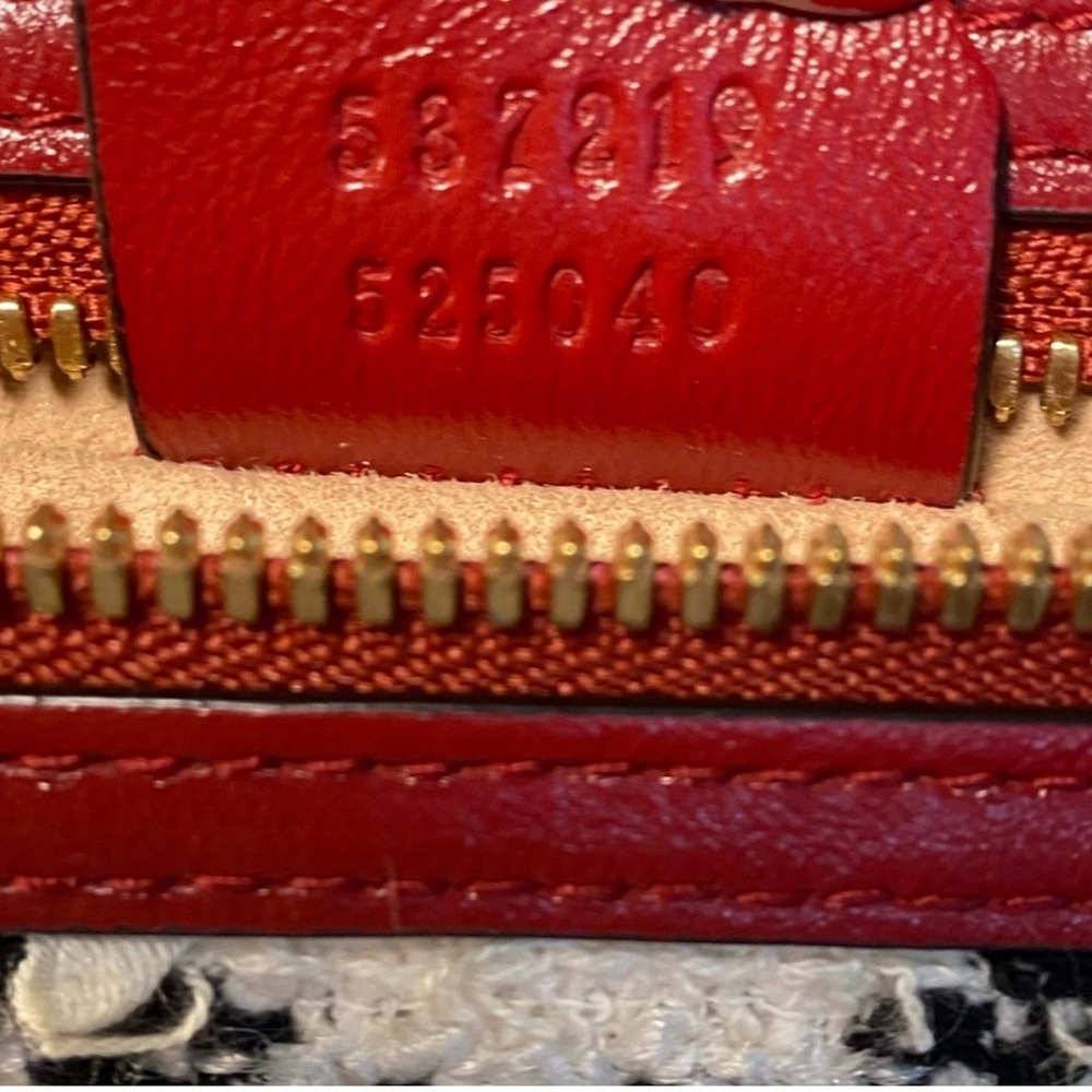 Gucci Tweed  Red and Cream Clutch with Gold Chain - Picture 8 of 13